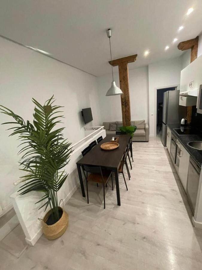 Cool/Soho Style Apt Para 9Pax C/Luciente Madrid Luaran gambar