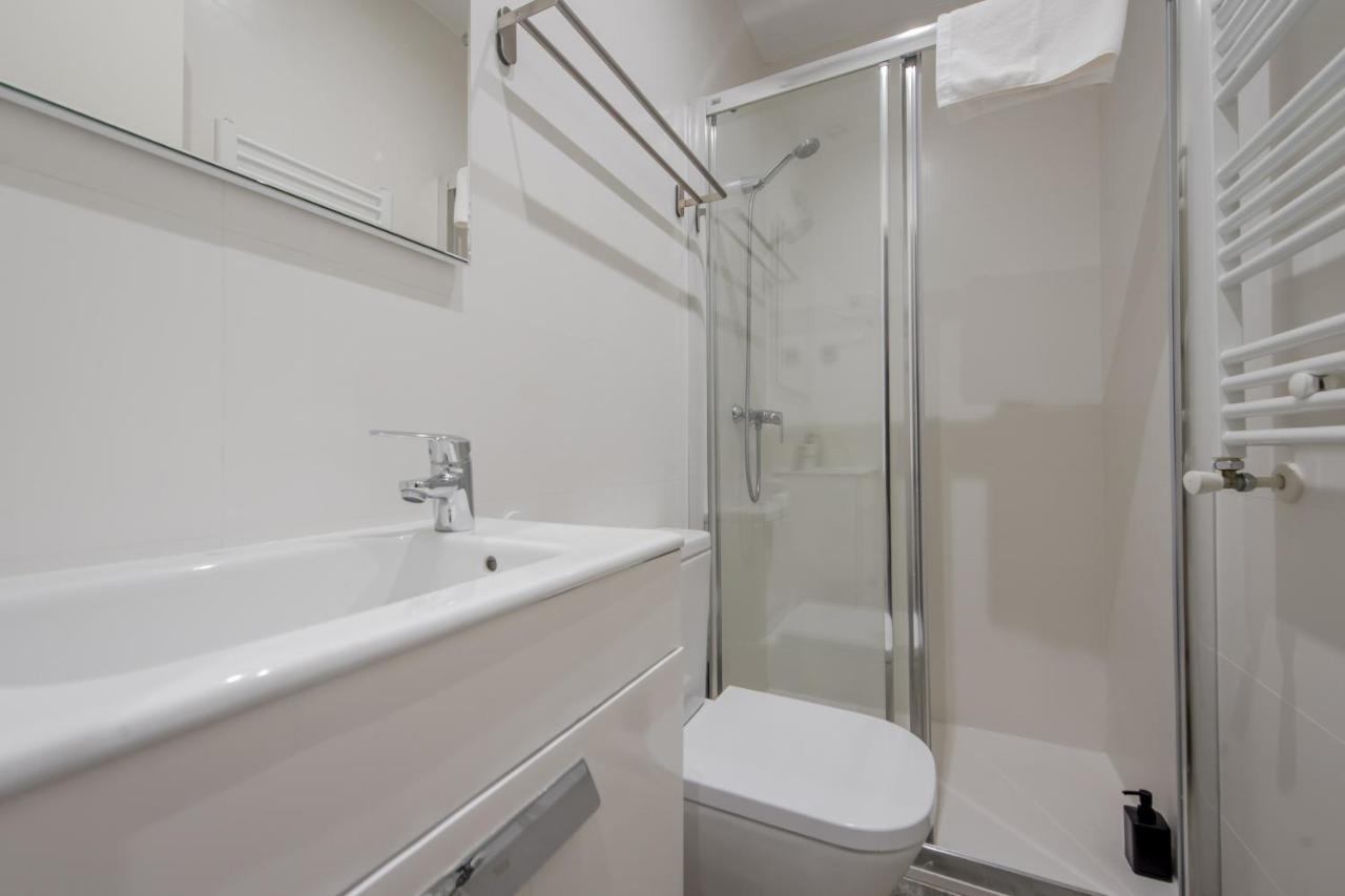 Cool/Soho Style Apt Para 9Pax C/Luciente Madrid Luaran gambar
