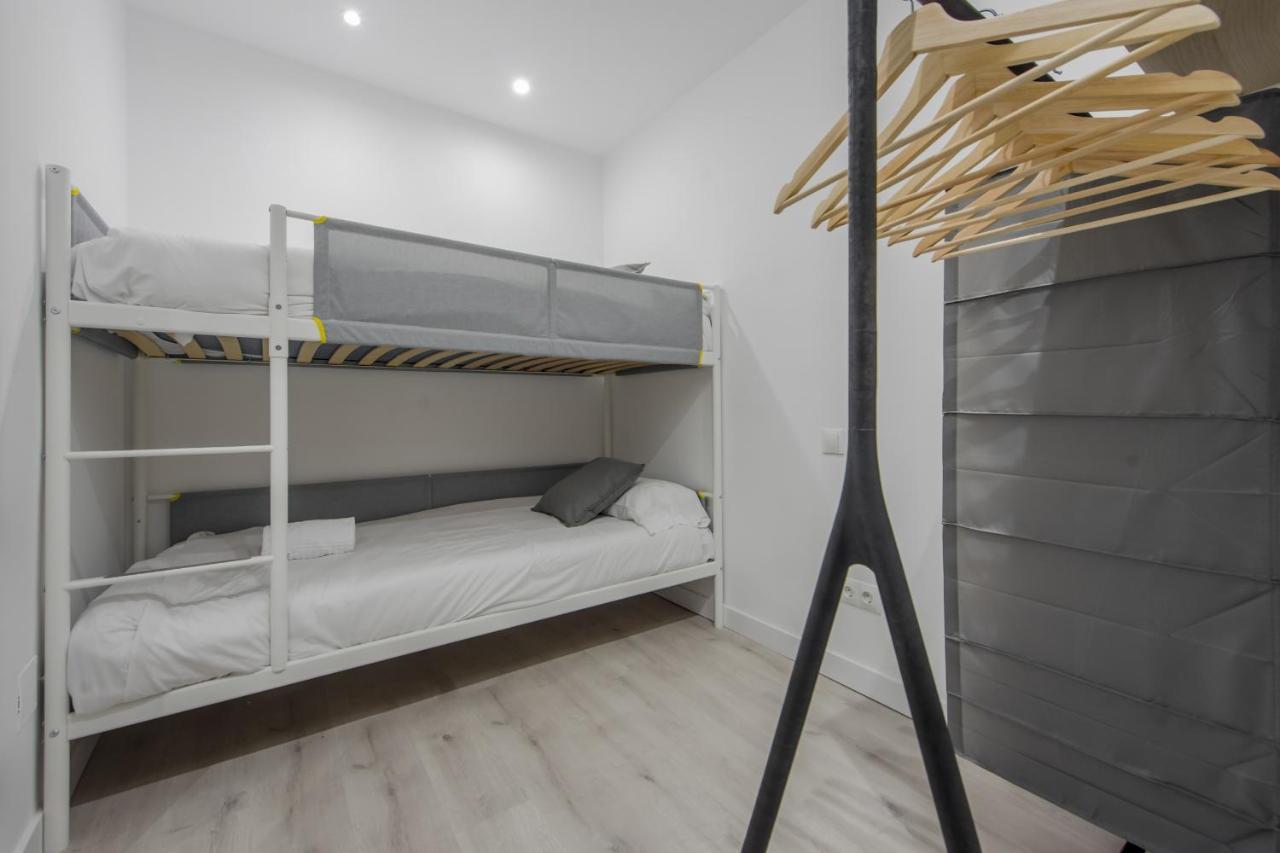 Cool/Soho Style Apt Para 9Pax C/Luciente Madrid Luaran gambar