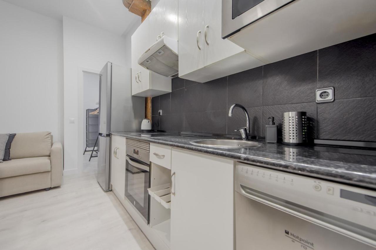 Cool/Soho Style Apt Para 9Pax C/Luciente Madrid Luaran gambar