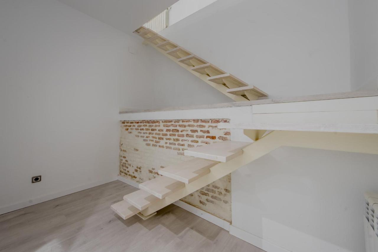 Cool/Soho Style Apt Para 9Pax C/Luciente Madrid Luaran gambar