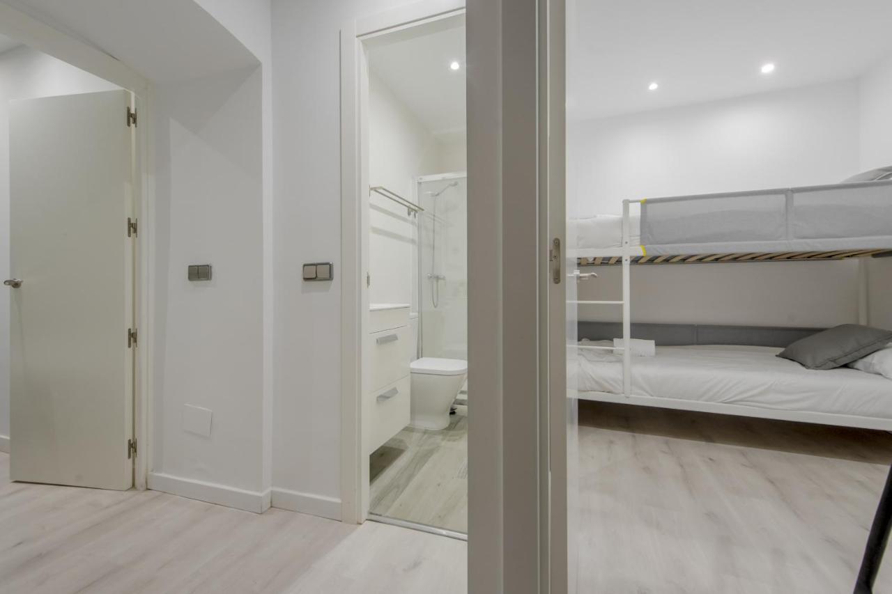 Cool/Soho Style Apt Para 9Pax C/Luciente Madrid Luaran gambar